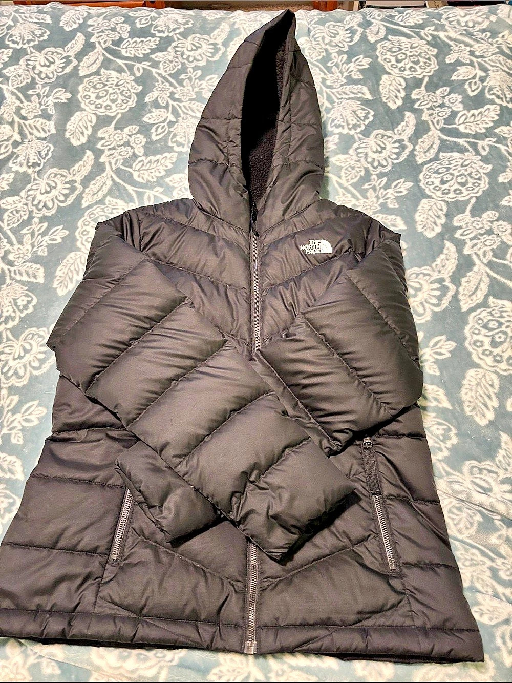 The North Face Alpz Luxe Jacket in Black Size Large Like New